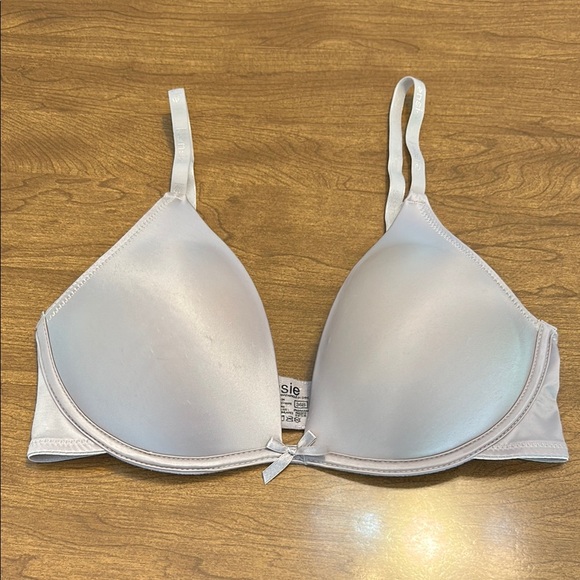 Kenzie Underwire Bra - Picture 1 of 4